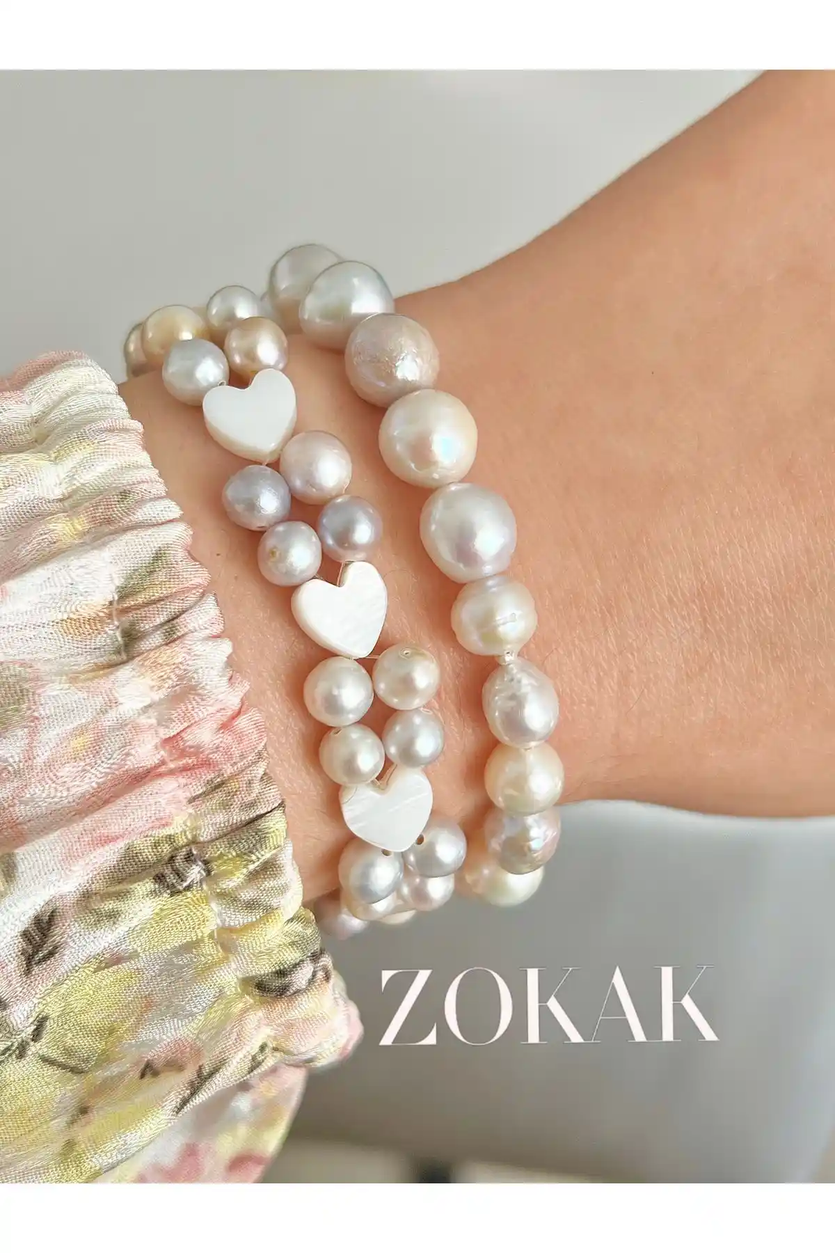 İnci Bilekliklerin Dekorasyonda Kullanımı ve Estetik Katkıları