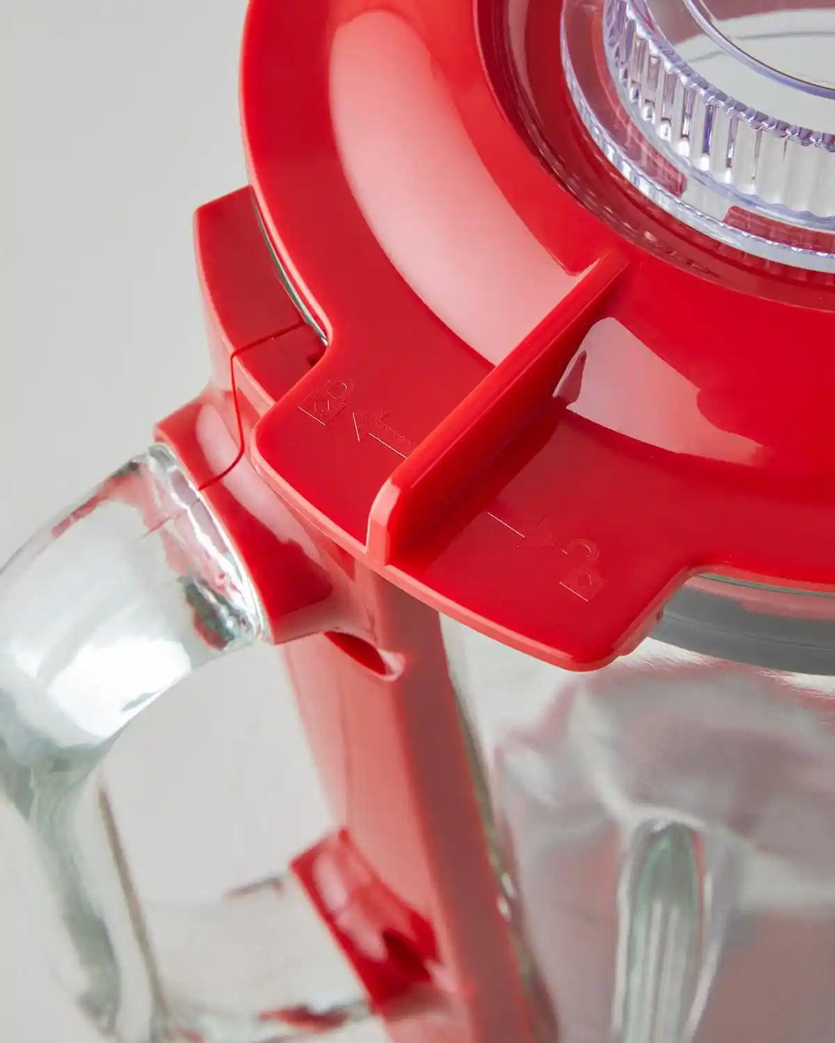 İngiliz Ev Dekorasyonunda Surahi Kullanımı ve Dekorasyon İpuçları