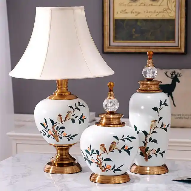 İngiliz Evi Süs Eşyalarıyla Dekorasyonunuzu Zenginleştirme Yöntemleri ve İpuçları