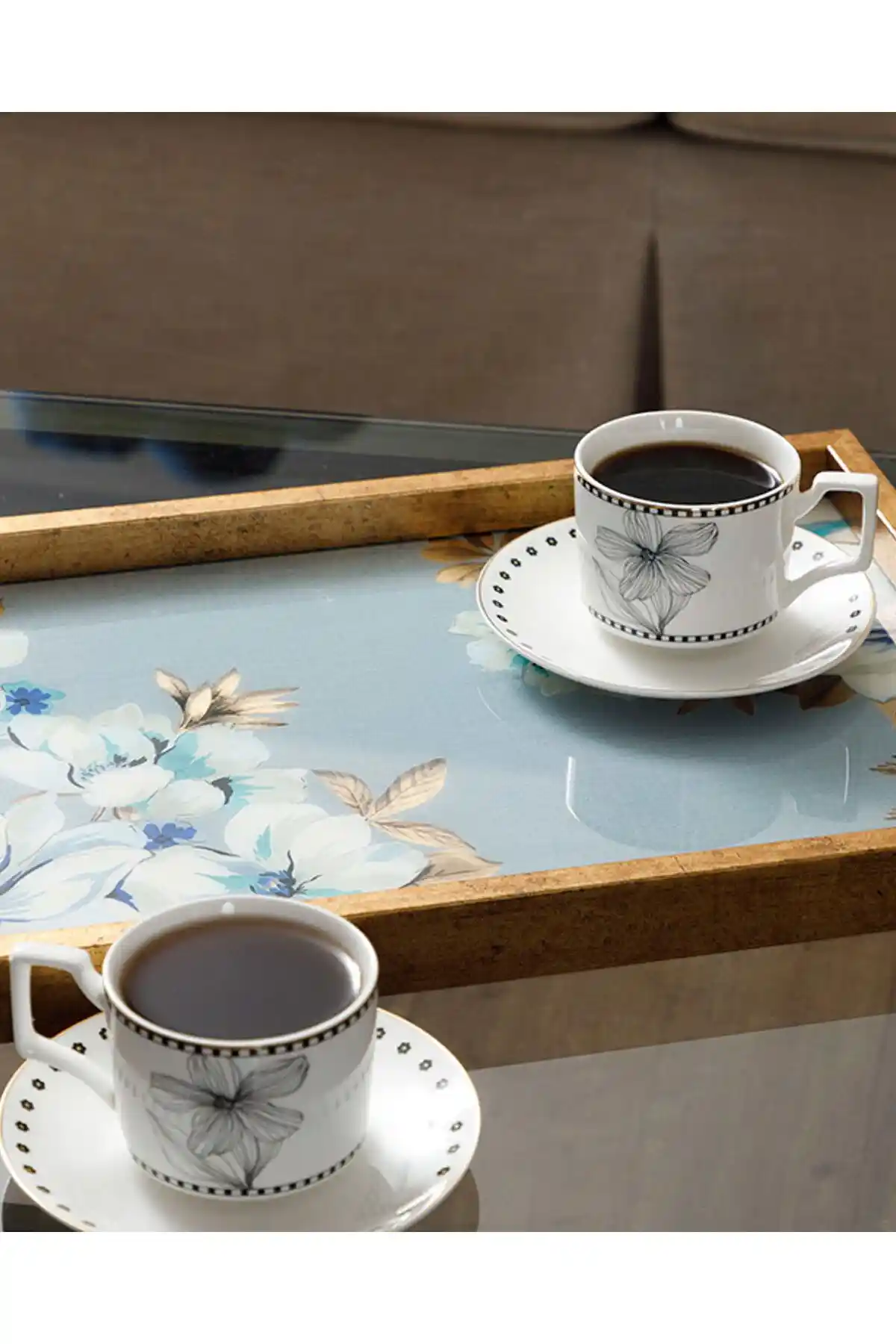 İngiliz Home ile Dekorasyonunuza Şıklık Katacak Tepsi Modelleri ve Kullanım Alanları