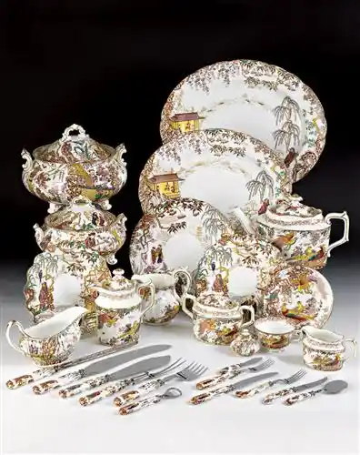 İngiliz Porselen Yemek Takımı Seçenekleri ve Dekorasyonda Kullanım İpuçları