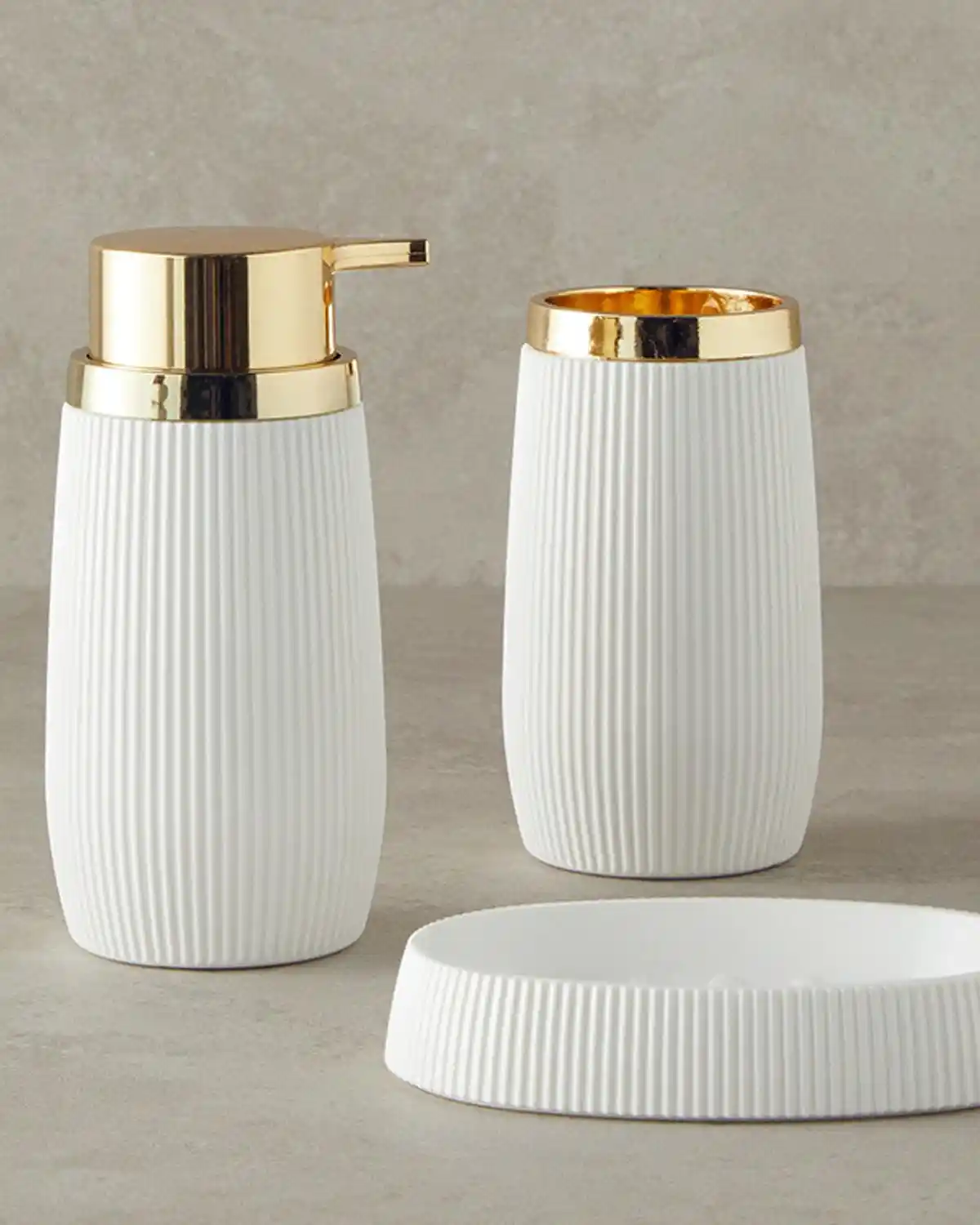 İngiliz Tarzı Banyo Dekorasyonu ve Evelyn Banyo Seti ile Şıklığı Yakalayın