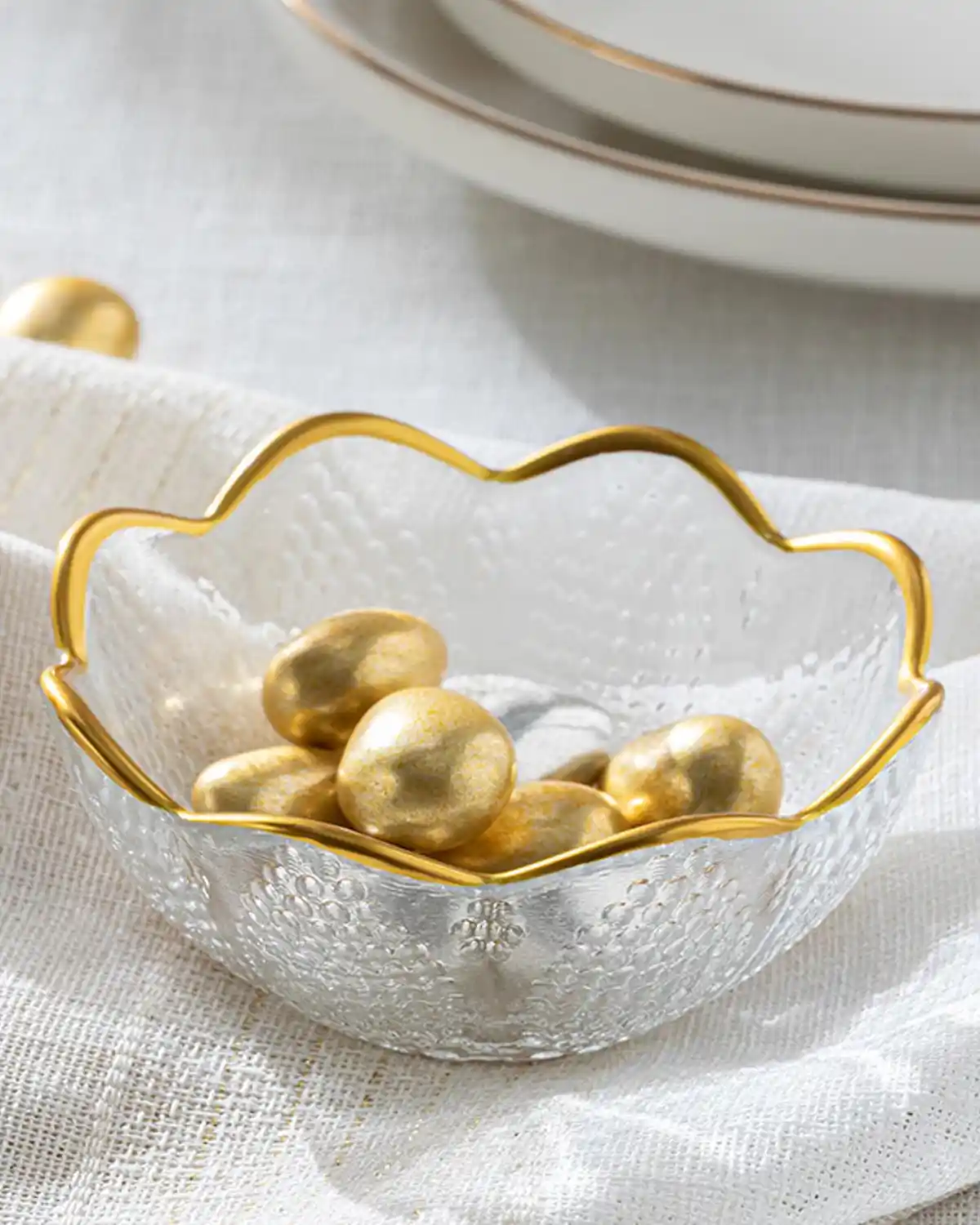 İngiliz Tarzı Dekorasyonda Boncuklu Çerezliklerle Zarafet ve İşlevsellik