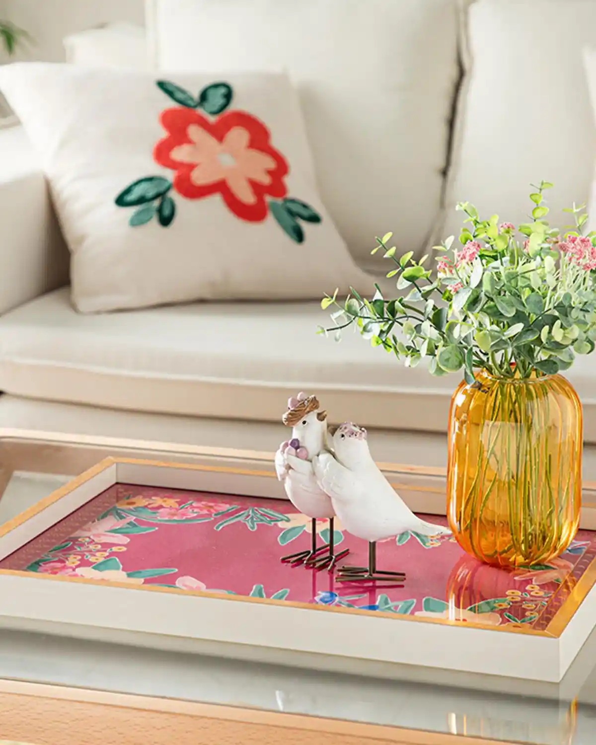 İngiliz Tarzı Dekoratif Tepsiler ile Evinize Zarif ve Fonksiyonel Dokunuşlar