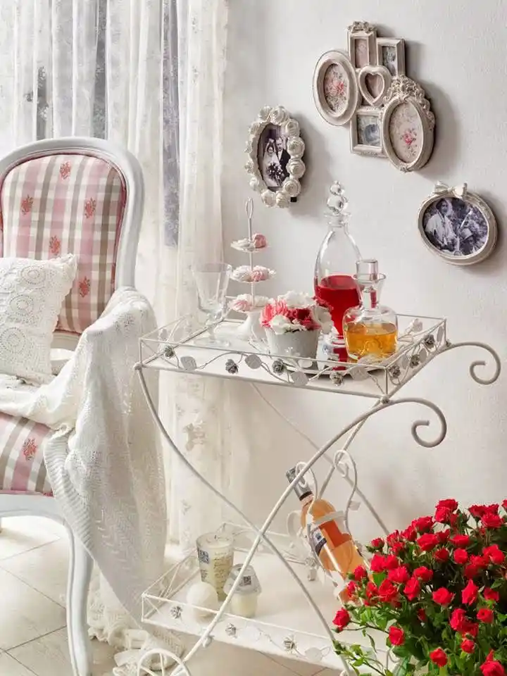 İngiliz Tarzı Ev Aksesuarlarıyla Dekorasyonunuzu Şıklık ve Fonksiyonellik Bir Arada Yaratın