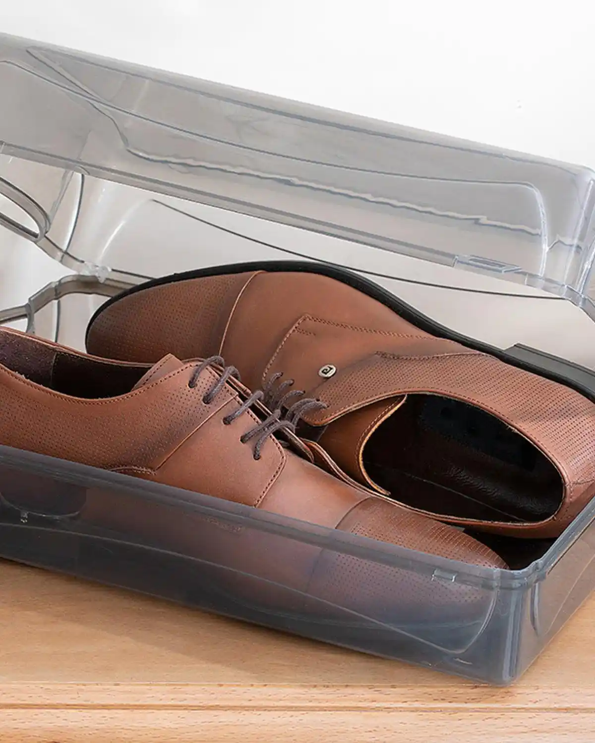 İngiliz Tarzı Ev Dekorasyonunda Ayakkabı Kutuları ile Şıklık ve Düzeni Sağlama