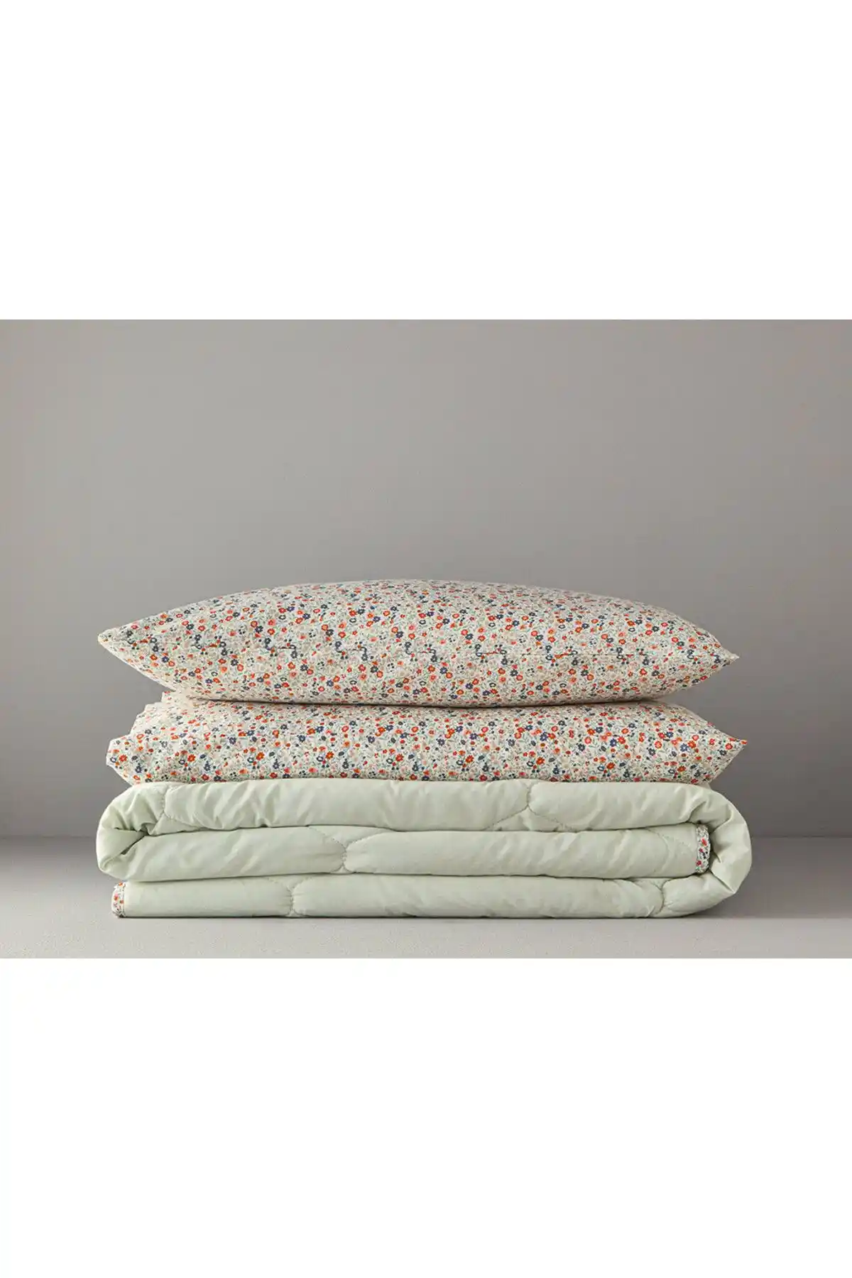 İngiliz Tarzı Ev Su Setleri ile Dekorasyonunuza Şıklık Katın