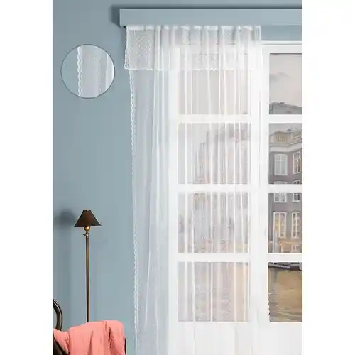 İngiliz Tarzı Evlerde Tül Perdeler ve Dekorasyon İpuçları