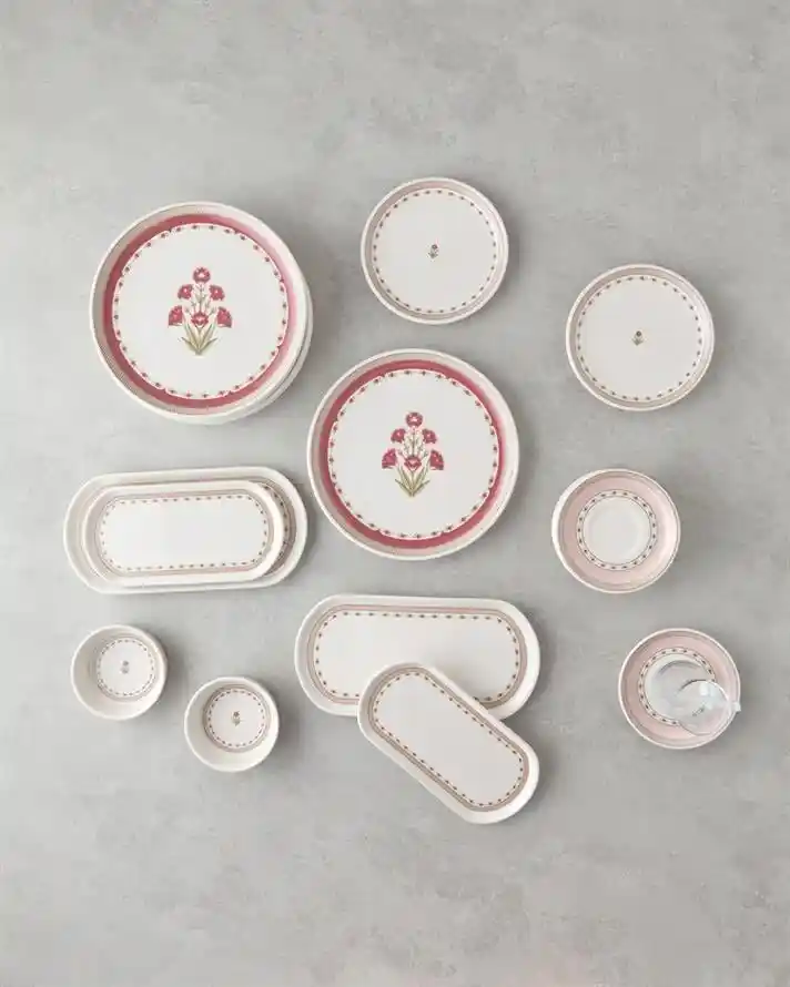 İngiliz Tarzı Kahvaltı Setleri ile Ev Dekorasyonunuza Zarif Dokunuşlar Ekleyin