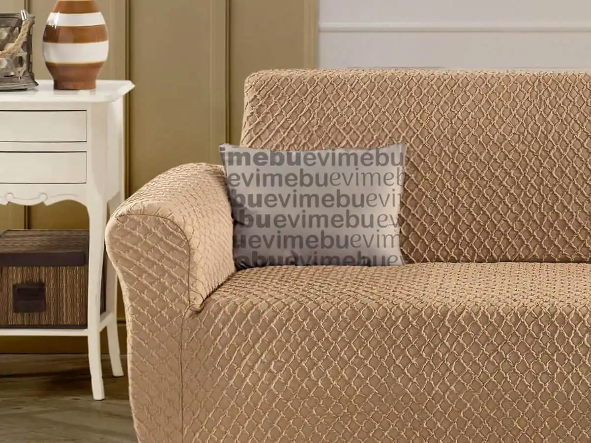 İngiliz Tarzı Kanepe Örtüleri ile Evinize Zarafet ve Koruma Katın