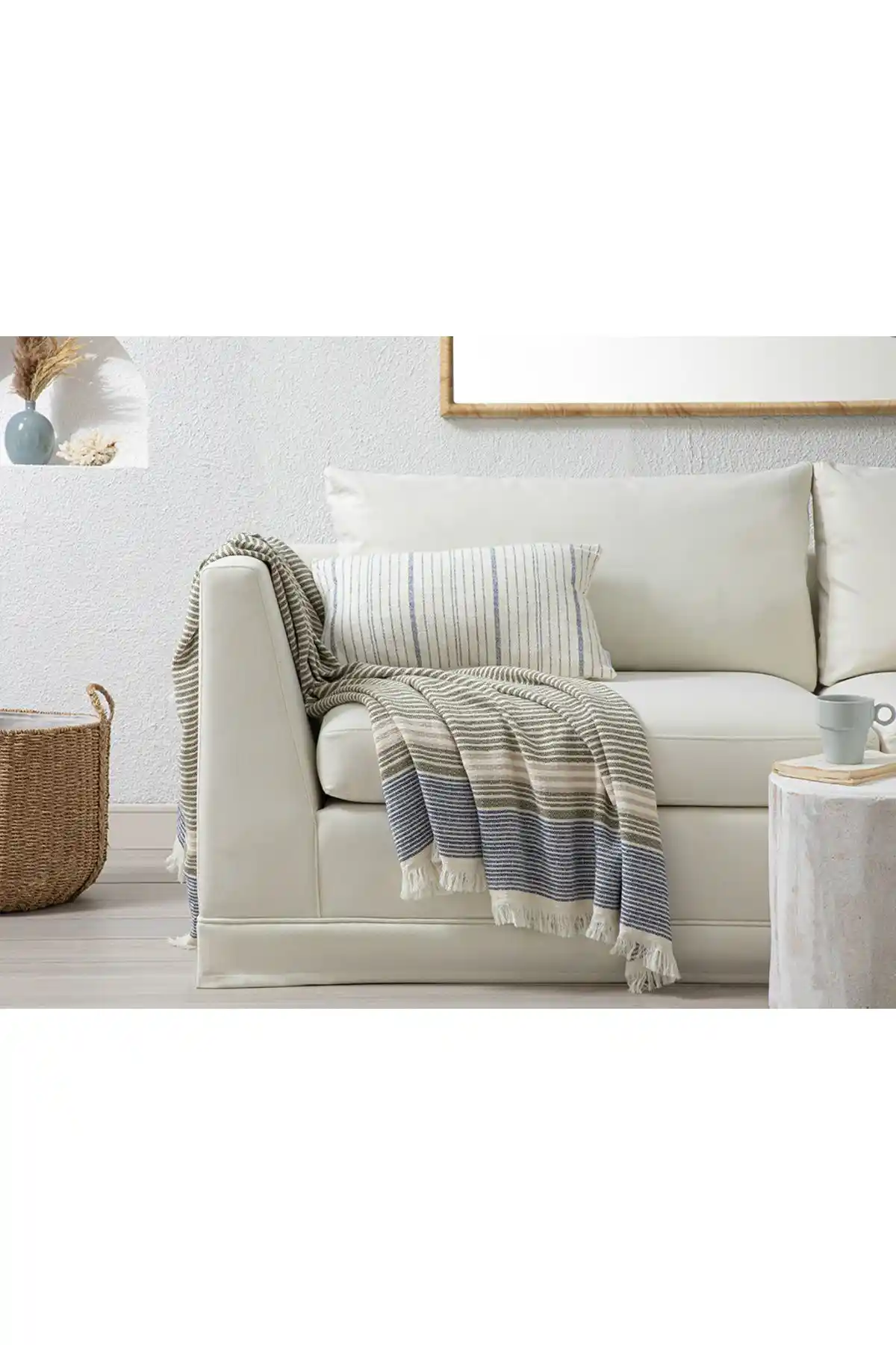 İngiliz Tarzı Oturma Odası Dekorasyonu İçin Klasik ve Şık Koltuk Seçenekleri