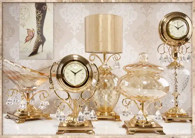 İngiliz Tarzı Salon Dekorasyonunda Aksesuarların Rolü ve Seçim İpuçları