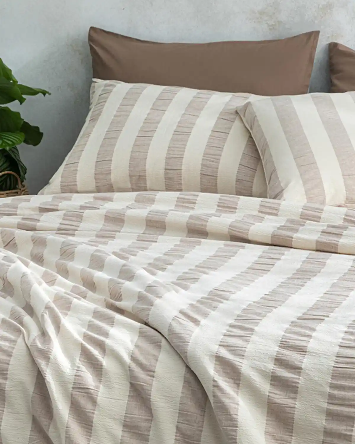 İngiliz Tarzı Yatak Takımlarıyla Yatak Odanızı Şık ve Konforlu Hale Getirin