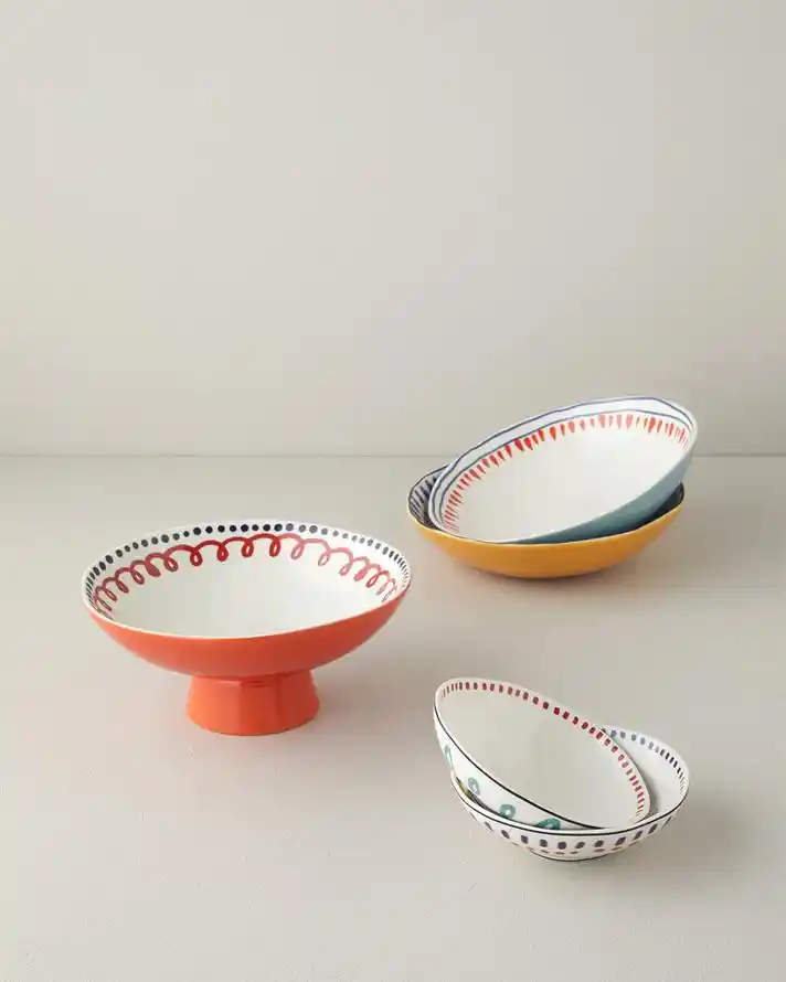 İngiliz Tarzında Ayaklı Kase ile Dekorasyonunuzu Zenginleştirin ve Şıklık Katın