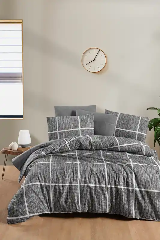 İngilizce Battal Boy Nevresimler ile Yatak Odası Dekorasyonunda Şıklık ve Konfor