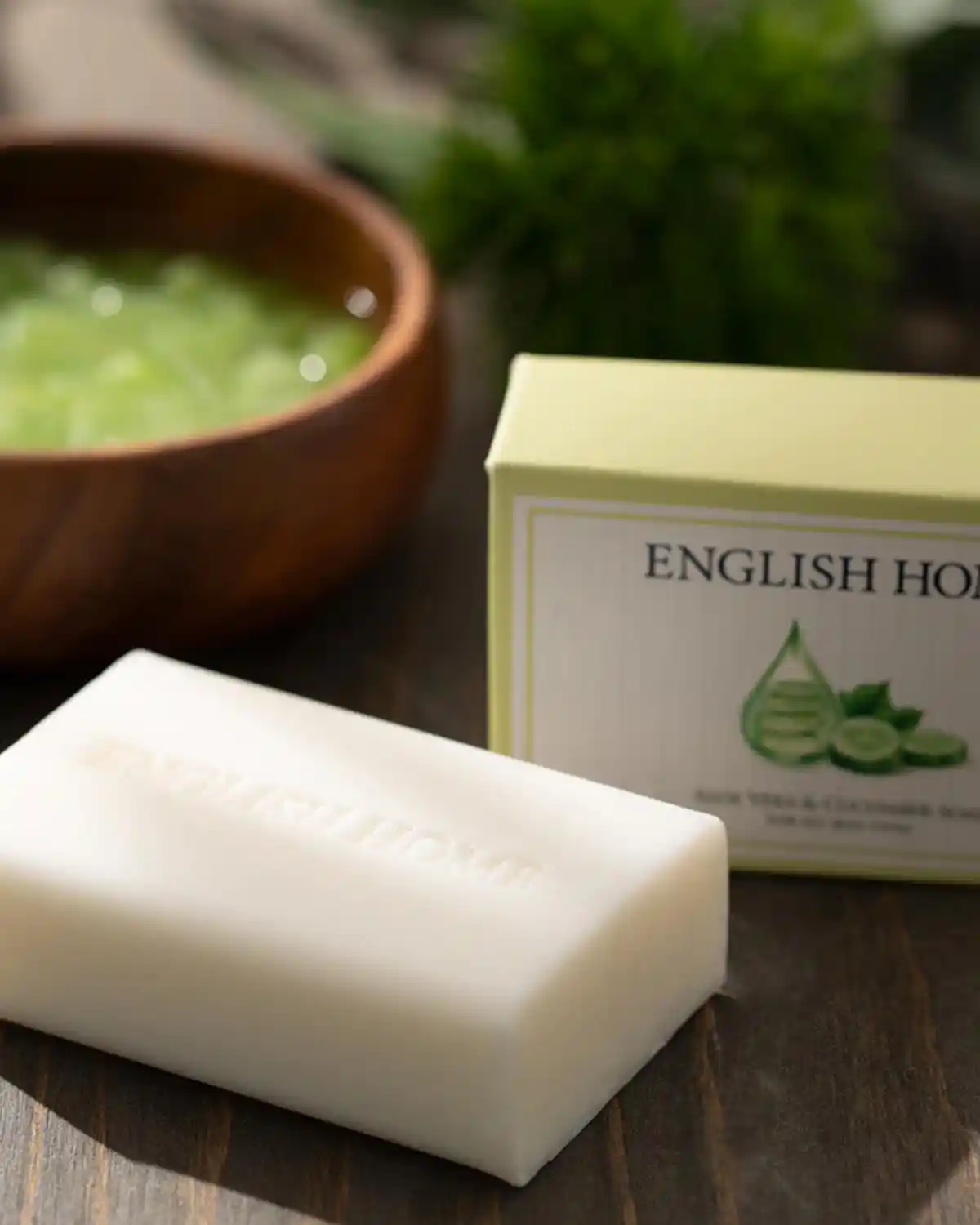 İngilizce Evde Sabun ve Aksesuarlarıyla Dekorasyonda Şıklık ve İşlevsellik