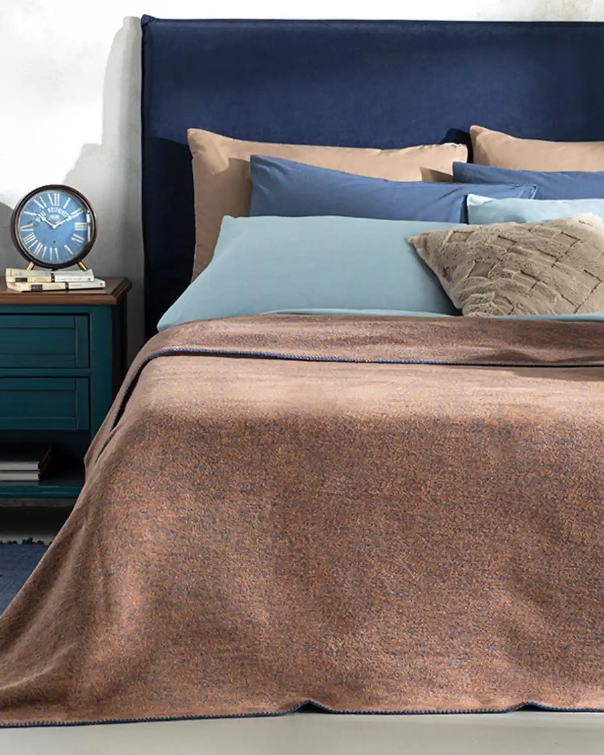 İngilizce Home Örgü Battaniyeler ile Ev Dekorasyonunda Sıcaklık ve Şıklık Yaratın