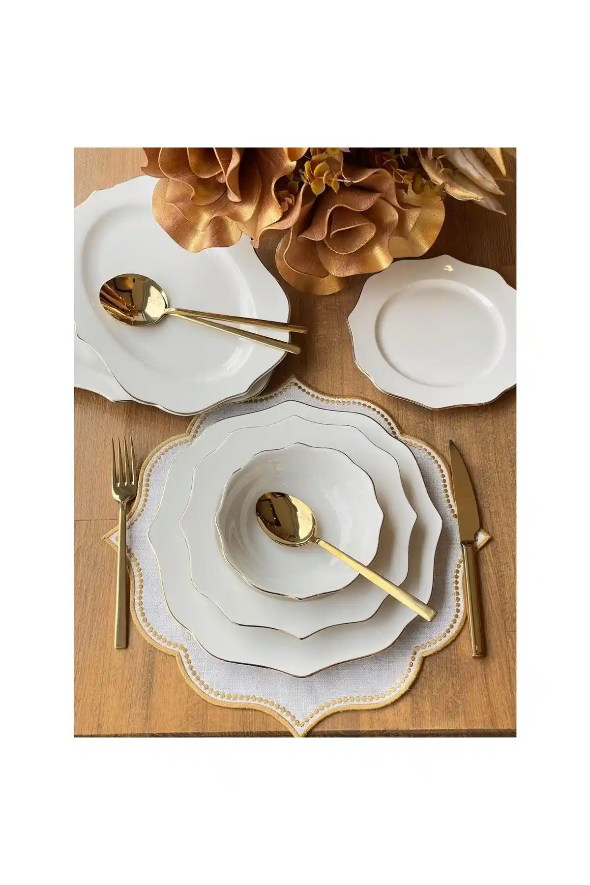 İpek Yemek Takımlarıyla Sofralarınıza Şıklık ve Zarafet Katın