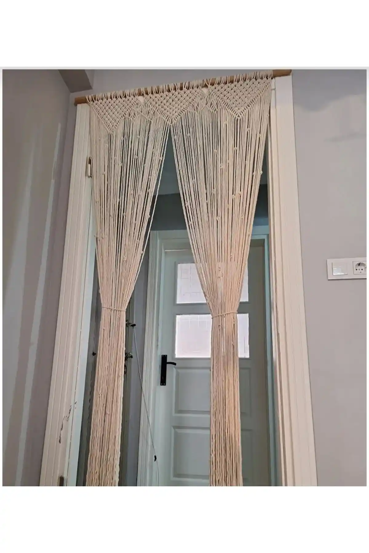 İs Scandinavian Tarzı Makrome Kapı Perdesi ile Modern ve Doğal Dekorasyon Yaratın