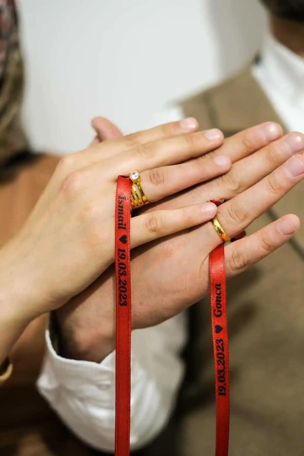 İsim Yazılı Nişan Kurdelası Dekorasyonda Şıklık ve Anlamın Buluşması