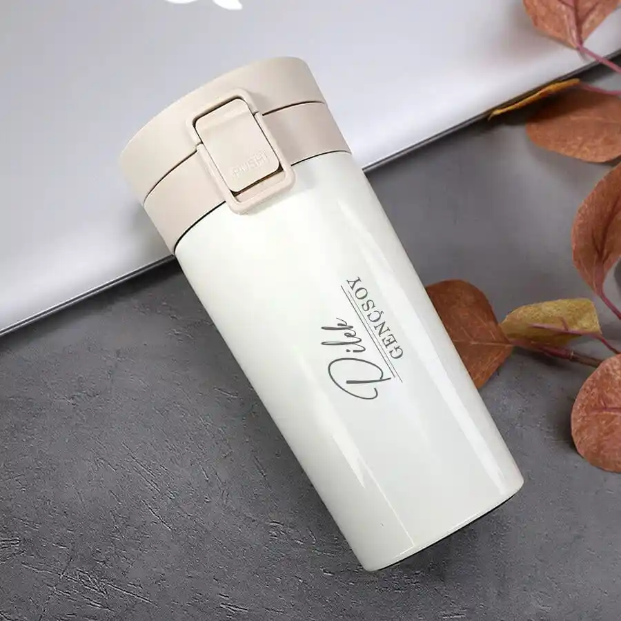 İsim Yazılı Termoslar Dekorasyonda Şıklık ve Fonksiyonelliğin Buluşması