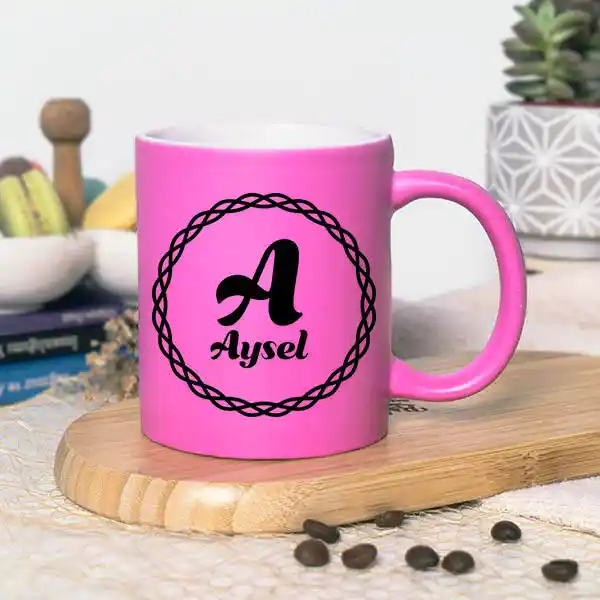 İsimli Bardaklar ile Dekorasyonunuzu Kişiselleştirin ve Şıklık Katın