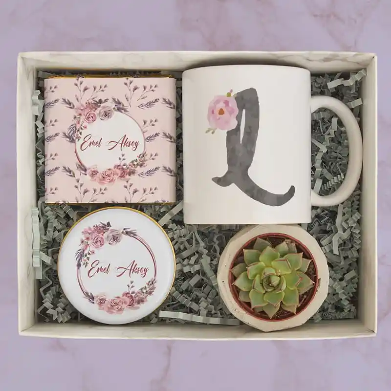 İsimli Hediye Dekorasyonda Kişiselleştirmenin Gücü ve Modern Trendler