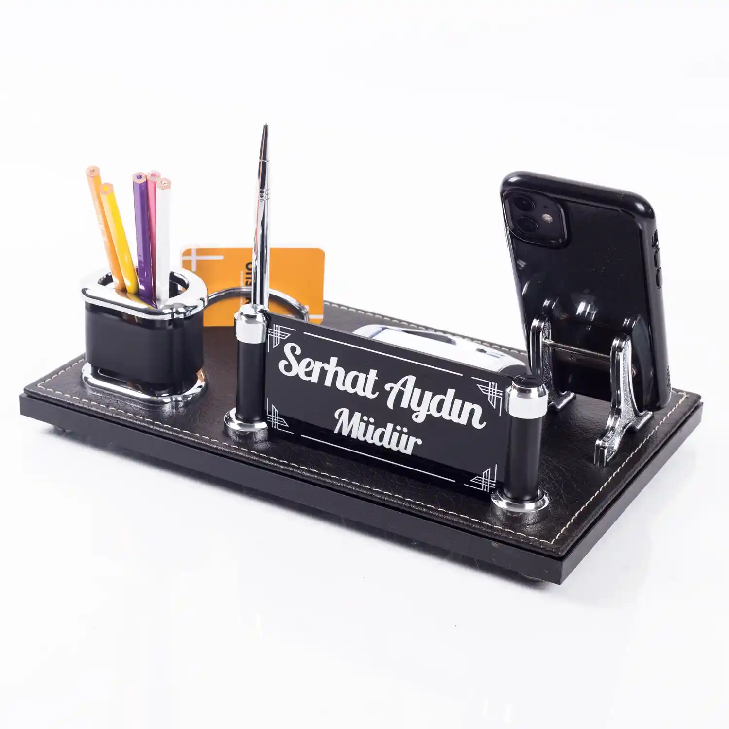 İsimli Kalemliklerle Dekorasyonda Şıklık ve Fonksiyonellik Artırma Yöntemleri