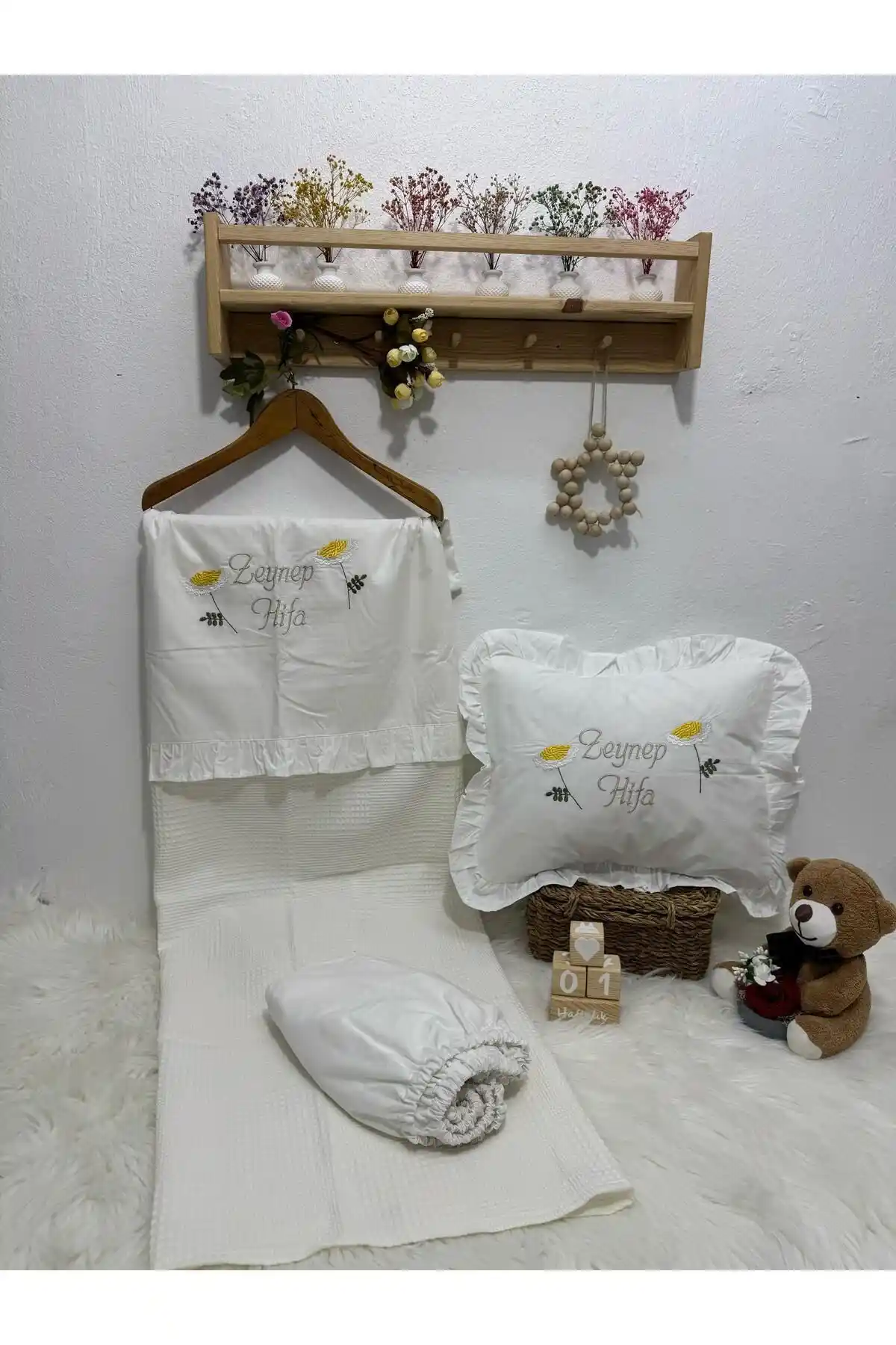 İsimli Pike Takımlarıyla Dekorasyonda Zarafet ve Kişisel Dokunuşlar