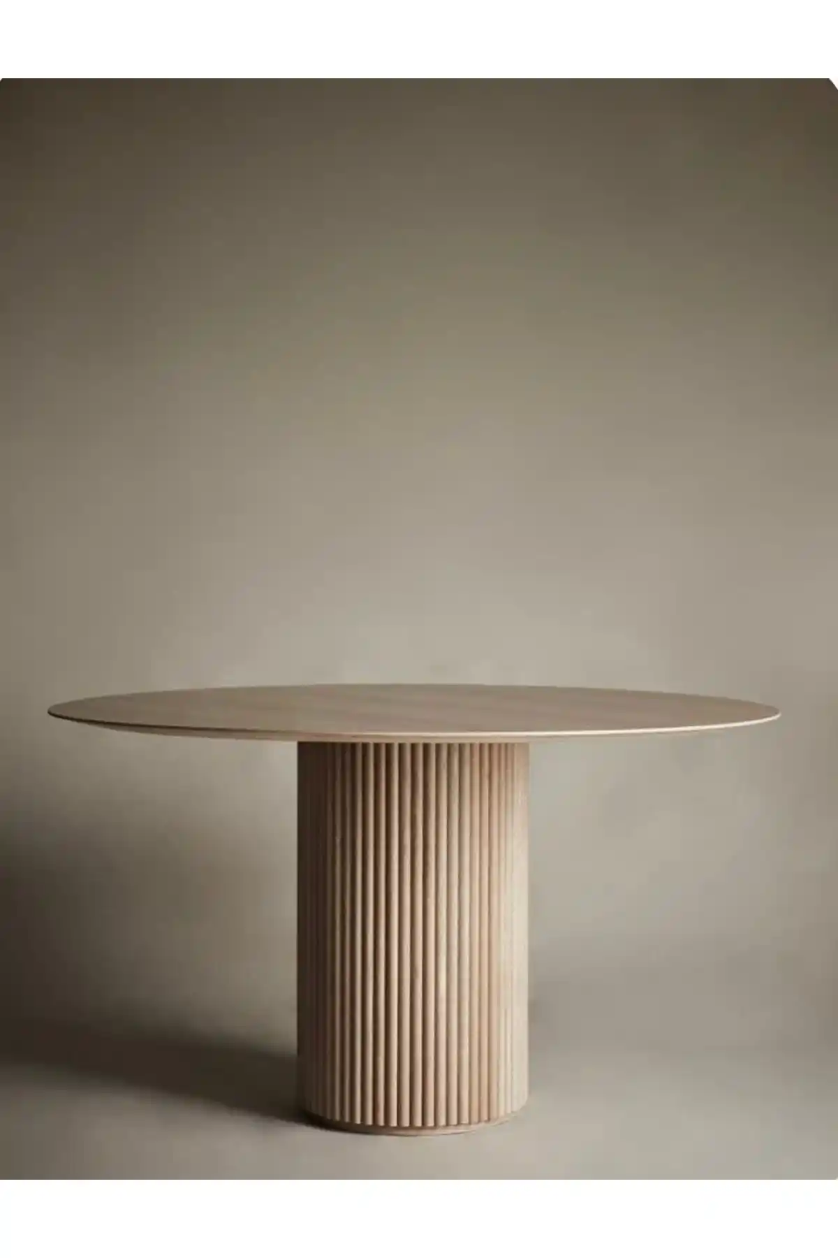 İskandinav Tarzı Yemek Masasıyla Dekorasyonunuzu Modern ve Şık Hale Getirin