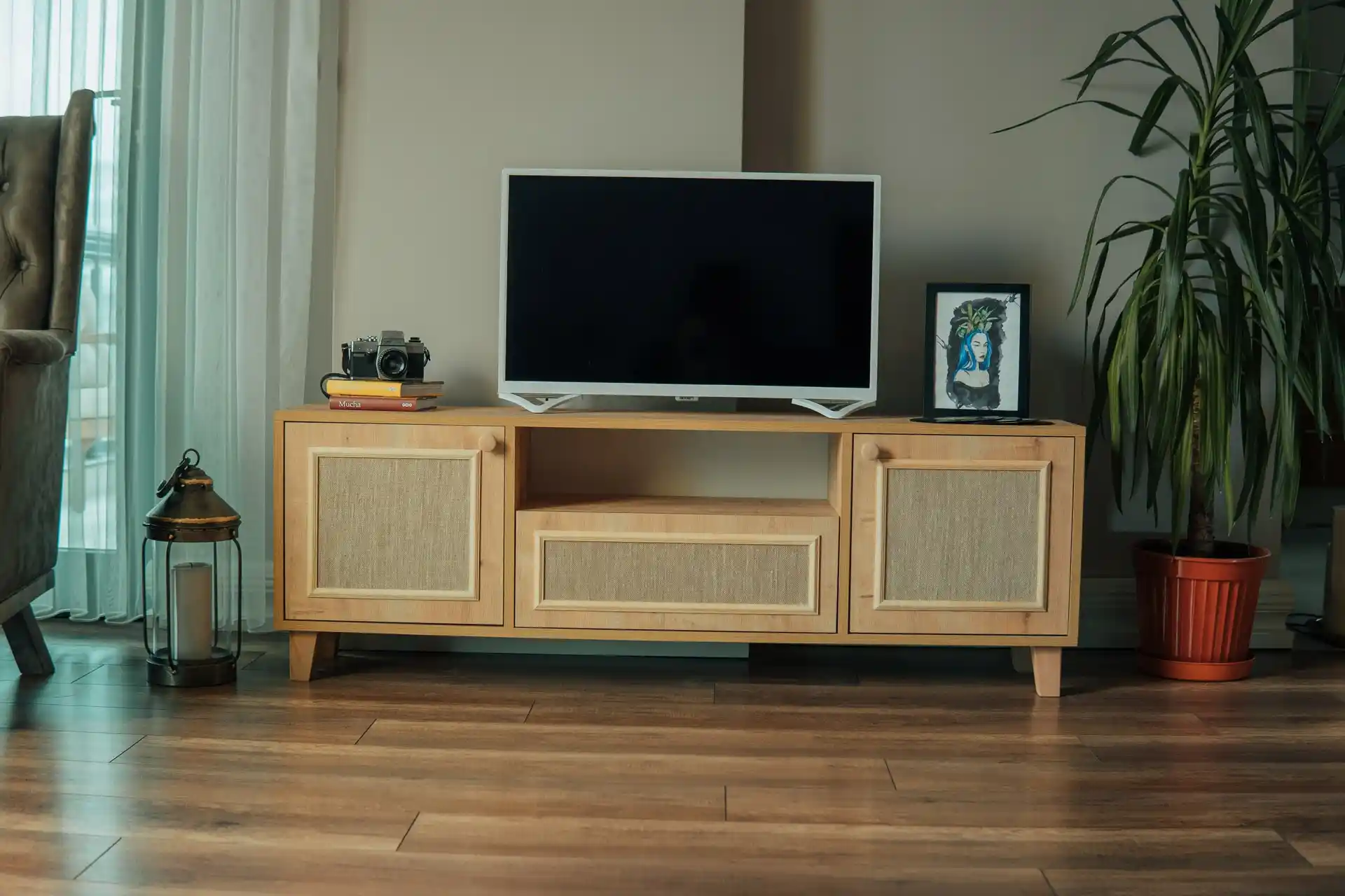 İskandinav Tarzında TV Ünitesi Seçimi ve Modern Dekorasyon İpuçları