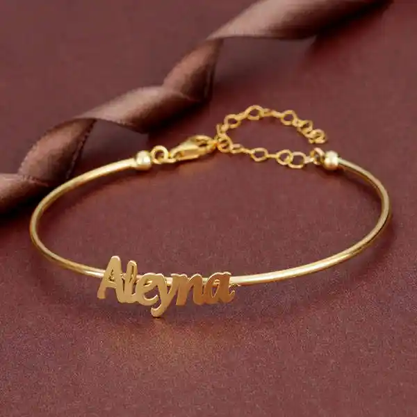 İsme Özel Bileklikler: Dekorasyonda Kişisel Dokunuşların Gücü ve Modern Kullanım İpuçları