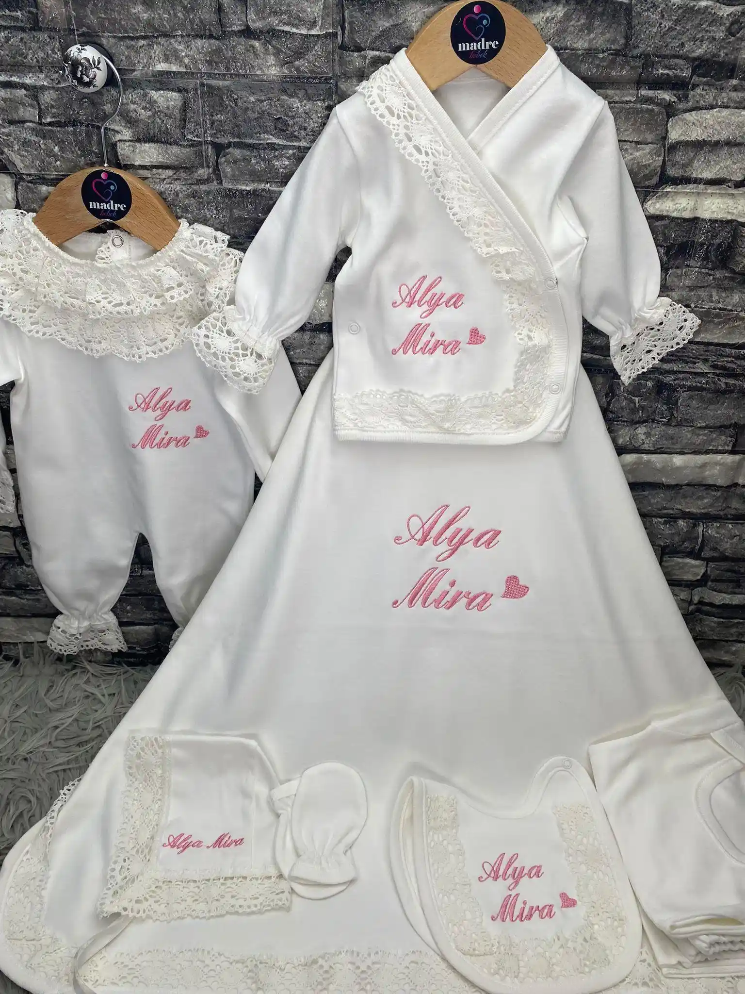 İsme Özel Hastane Çıkışı ve Dekorasyonun Önemi Bebek İlk Anlarını Anlamlı Kılmak