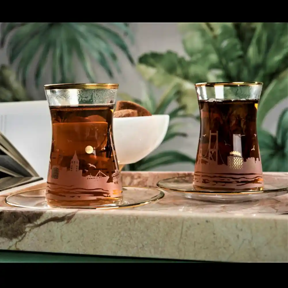 İstanbul’un Dekorasyon Kültüründe Çay Bardağının Yeri ve Önemi