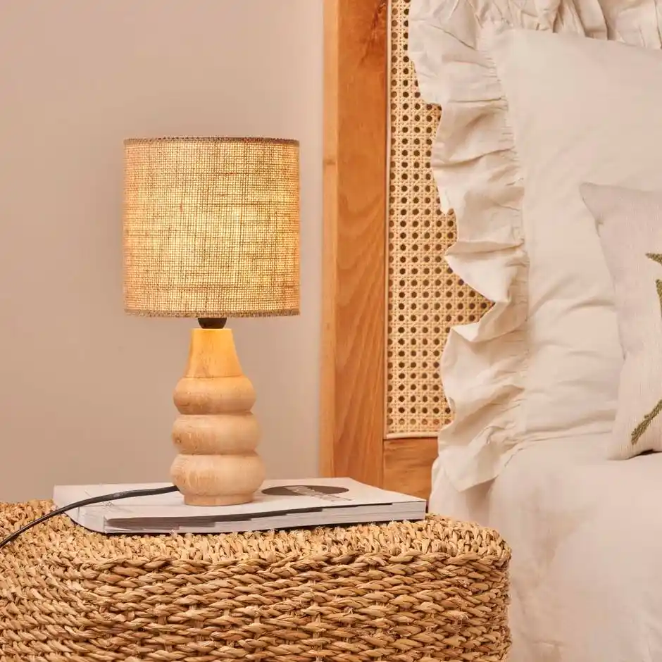 Jüt Abajur ile Doğal ve Şık İç Mekan Dekorasyonu Çözümleri