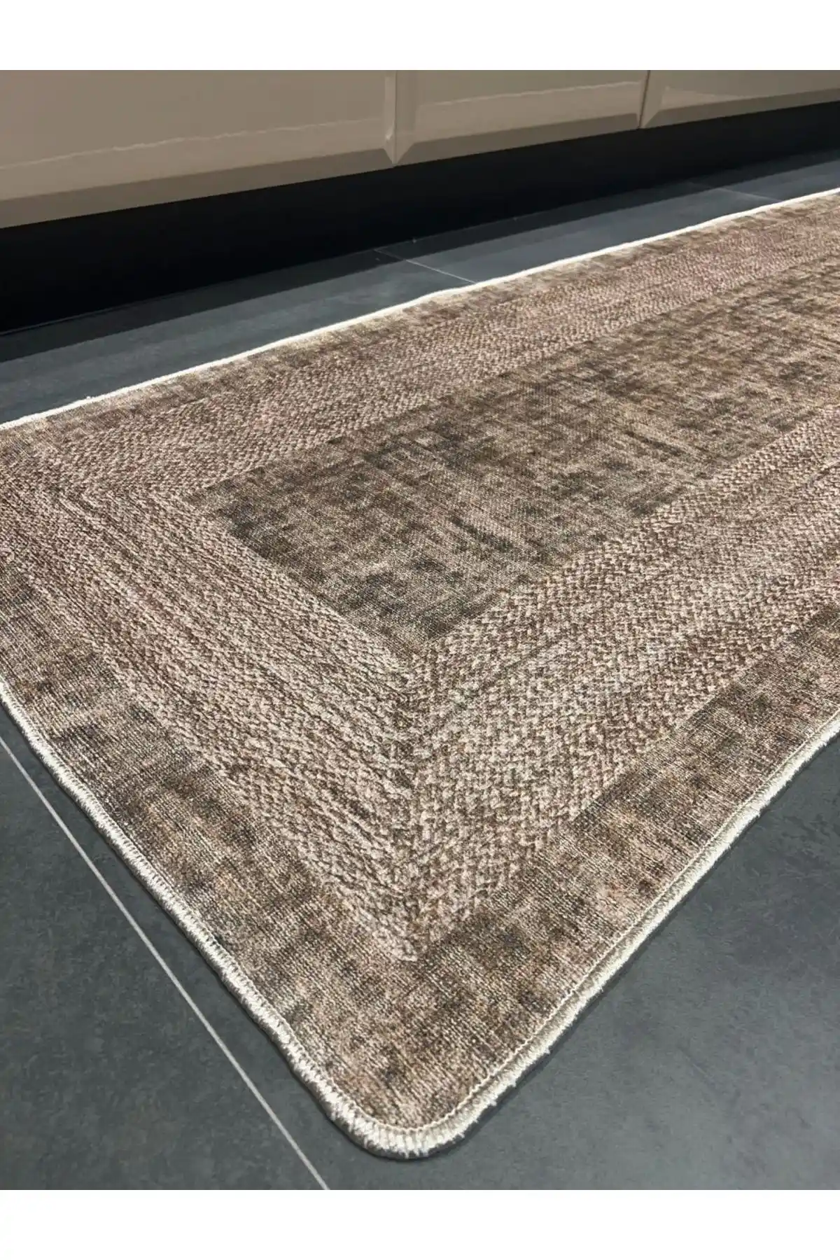 Jüt Taban Halı Nedir ve Dekorasyonda Nasıl Kullanılır