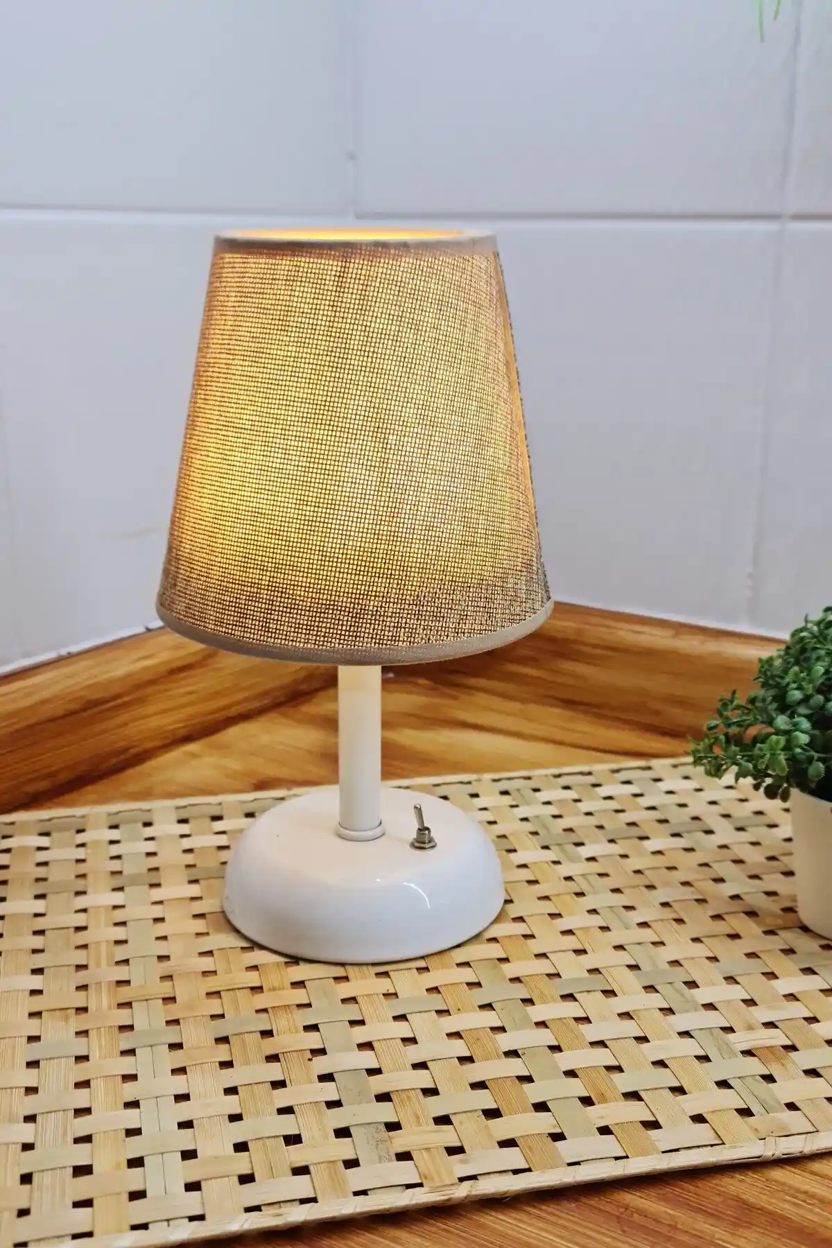 Kablosuz Abajurlar ile Modern ve Fonksiyonel Ev Dekorasyonu Trendleri