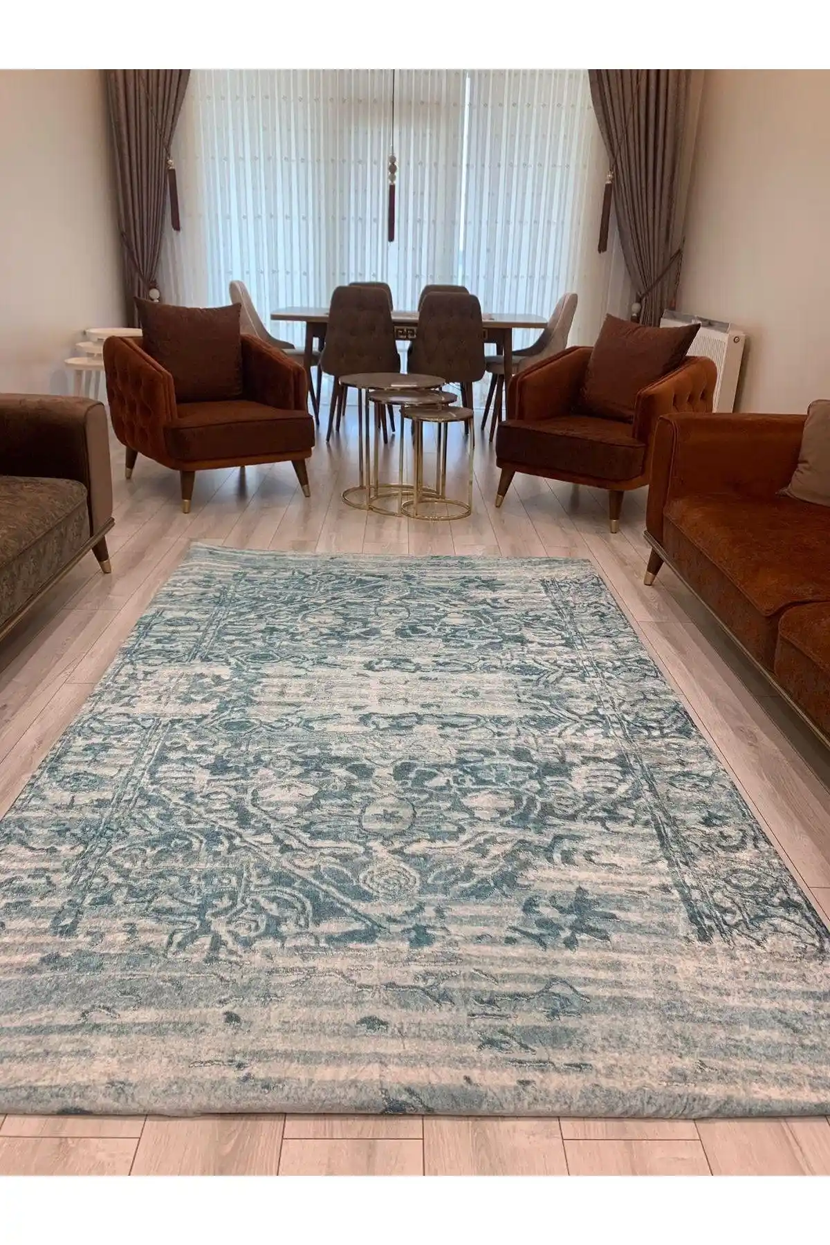 Kadife Halı Seçenekleri ve Dekorasyonda Kullanım İpuçları