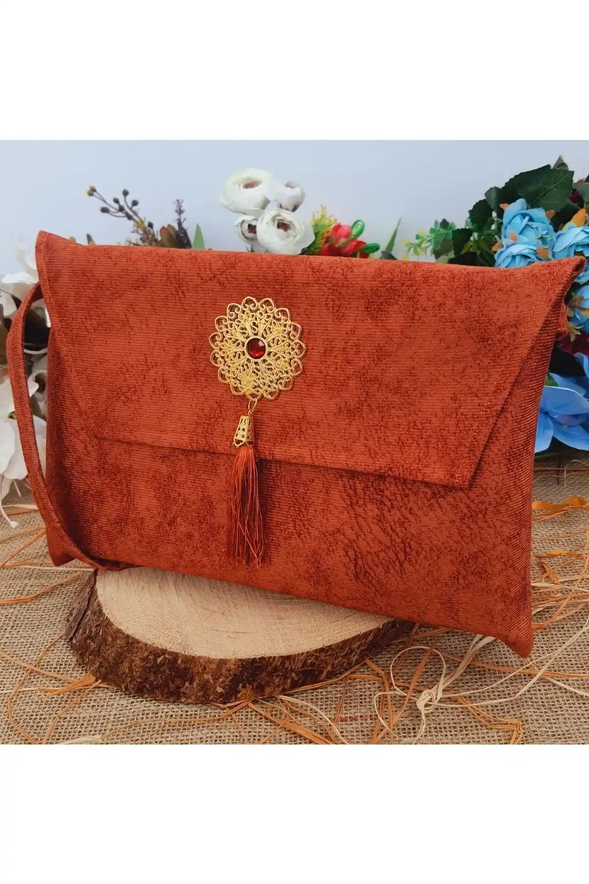 Kadife Kuran Kılıfı ile Dekorasyonda Şıklık ve Zarafet Sağlama Rehberi