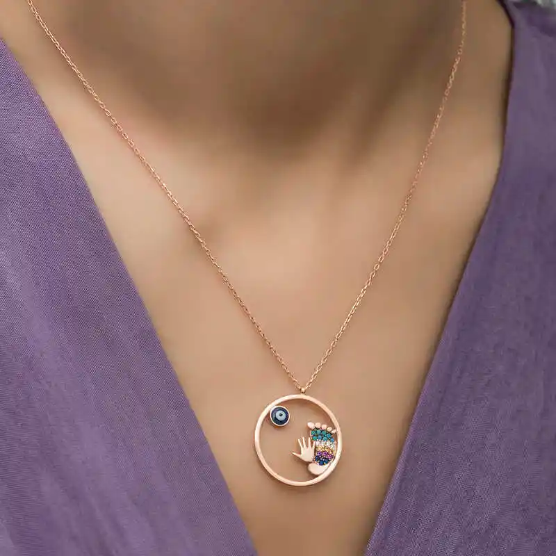 Kadın Kolye Modelleri ve Dekorasyonda Zarafetin Detayları Hakkında Kapsamlı Rehber