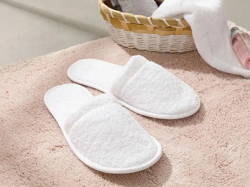 Kadınlar İçin Banyo Terliği ve Dekorasyonun Önemi Hakkında Kapsamlı Rehber