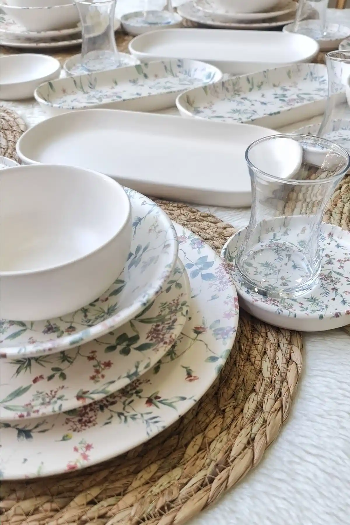 Kahvaltı Yemek Takımlarıyla Dekorasyonda Estetik ve İşlevsellik İpuçları