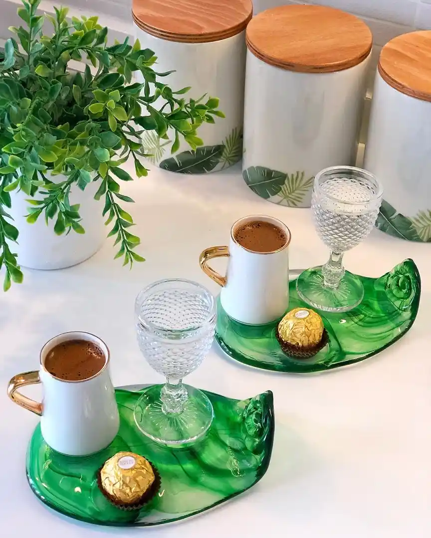 Kahve Sunum Tabağı Seçenekleri ve Sofralarınıza Şıklık Katma Yöntemleri