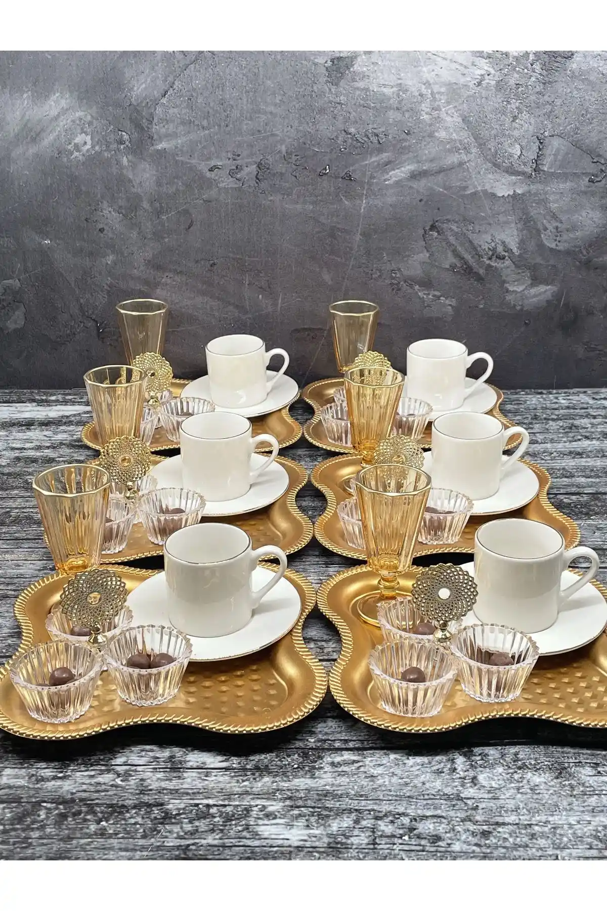 Kahve Yanı Lokumluklar ile Dekorasyonunuzu Zarif ve İşlevsel Hale Getirin