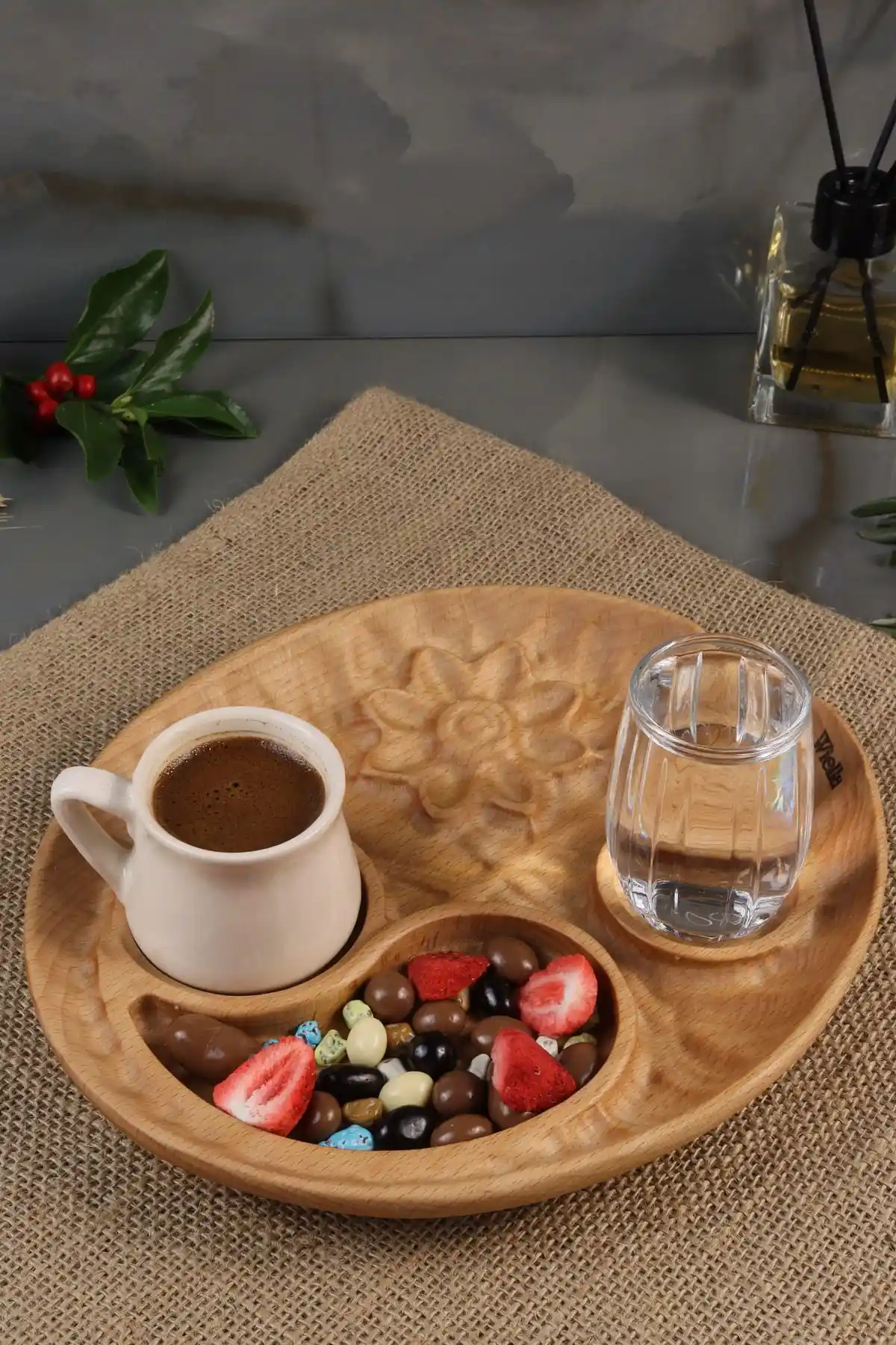 Kahve Yanına Uygun Çikolata Tabağı Seçenekleri ve Dekorasyon İpuçları