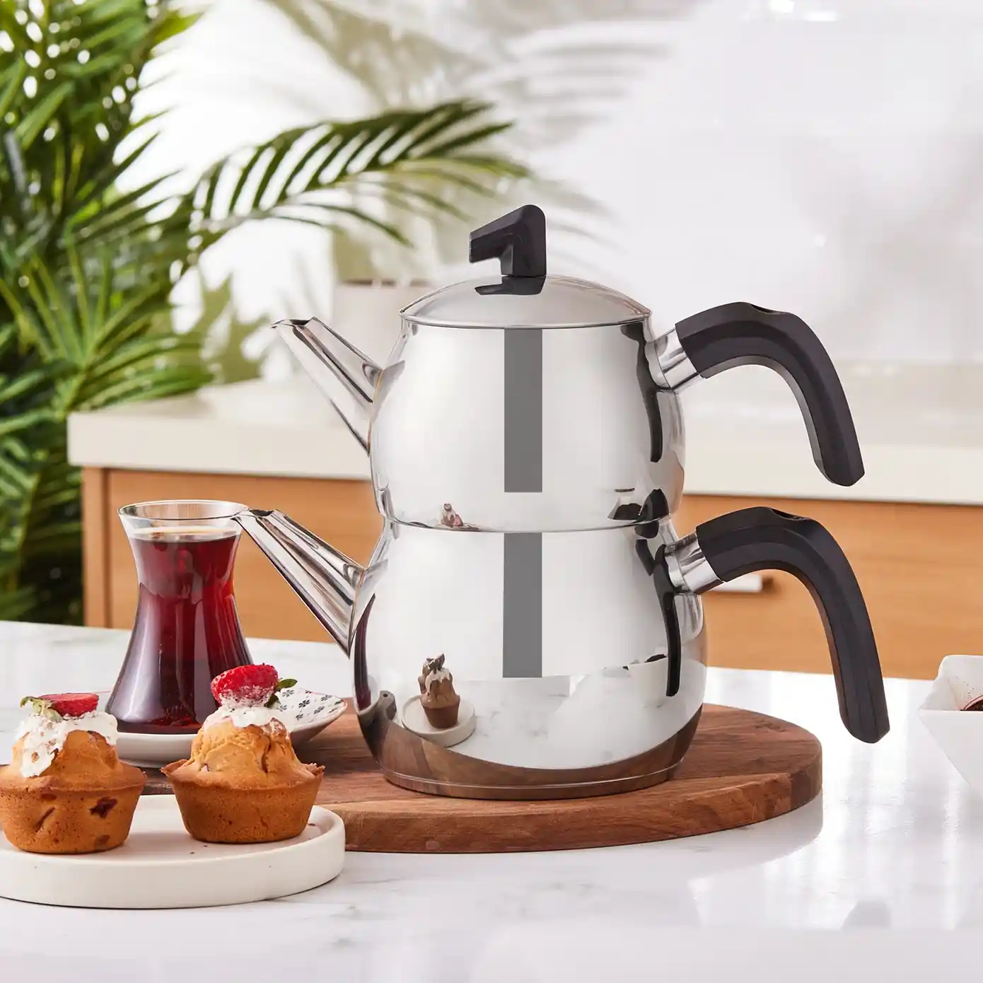 Karaca Belinay Midi Siyah Çaydanlık Takımı ile Modern ve Şık Mutfak Dekorasyonu