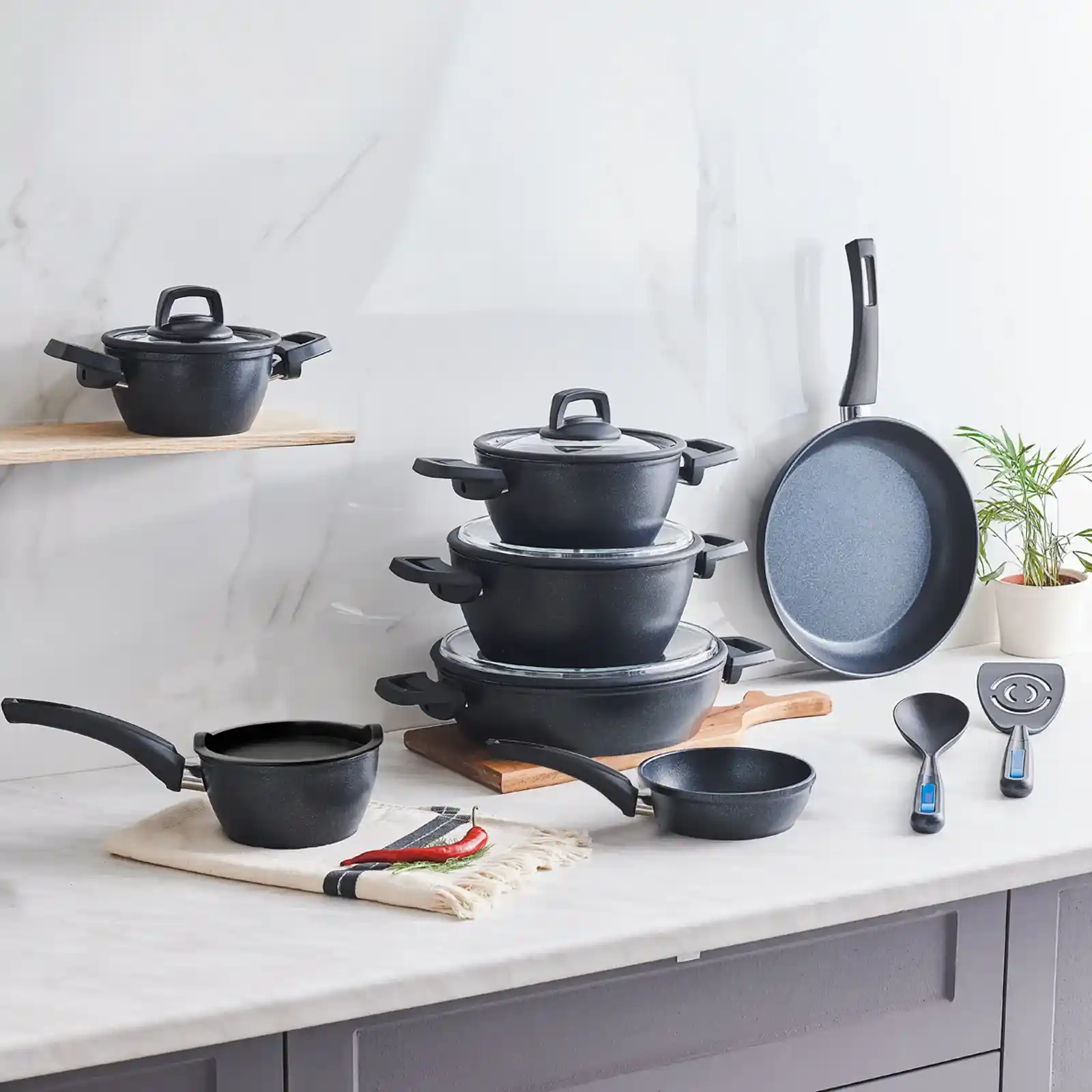 Karaca Bio Diamond 14 Parça Tencere Seti Modern ve Dayanıklı Mutfak Gereçleri