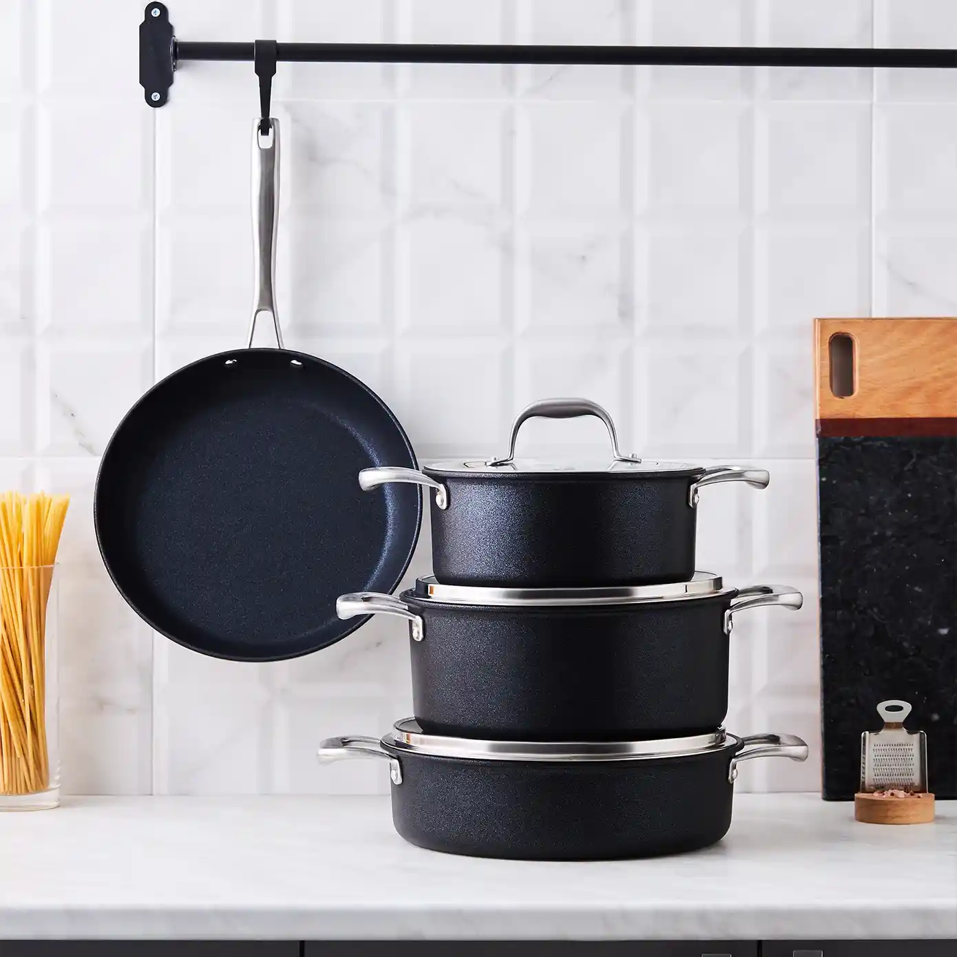 Karaca BioDiamond Pro 7 Parça Indüksiyon Tabanlı Tencere Seti Modern ve Dayanıklı Tasarım