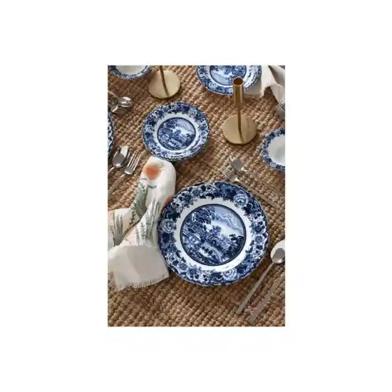 Karaca Blue Odyssey Kahvaltı Takımı ile Şık ve Fonksiyonel Mutfak Dekorasyonu