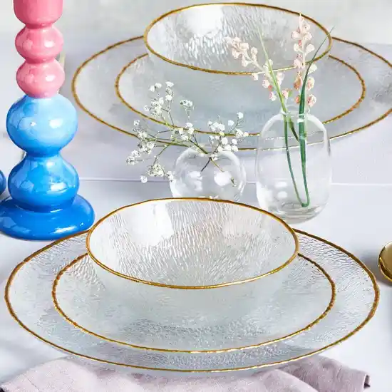 Karaca Cam Yemek Takımlarıyla Sofralarınıza Zarafet Katın ve Dekorasyonunuzu Tamamlayın